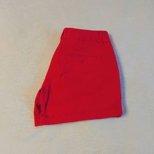 dressbarn (roz & ali) red shorts - size 4